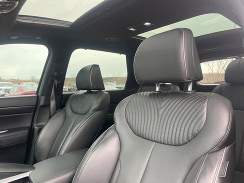 Used 2024 Hyundai Palisade Calligraphy image 15