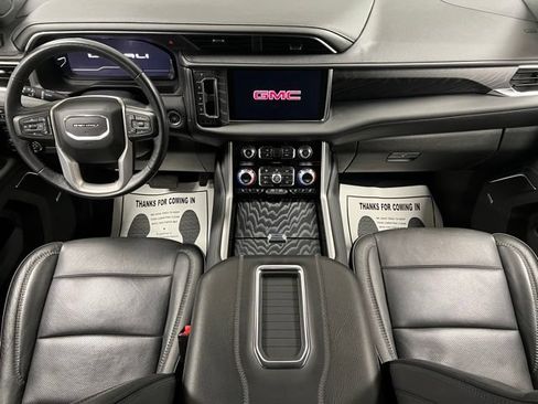 Used 2022 GMC Yukon XL Denali AWD/4WD image 23