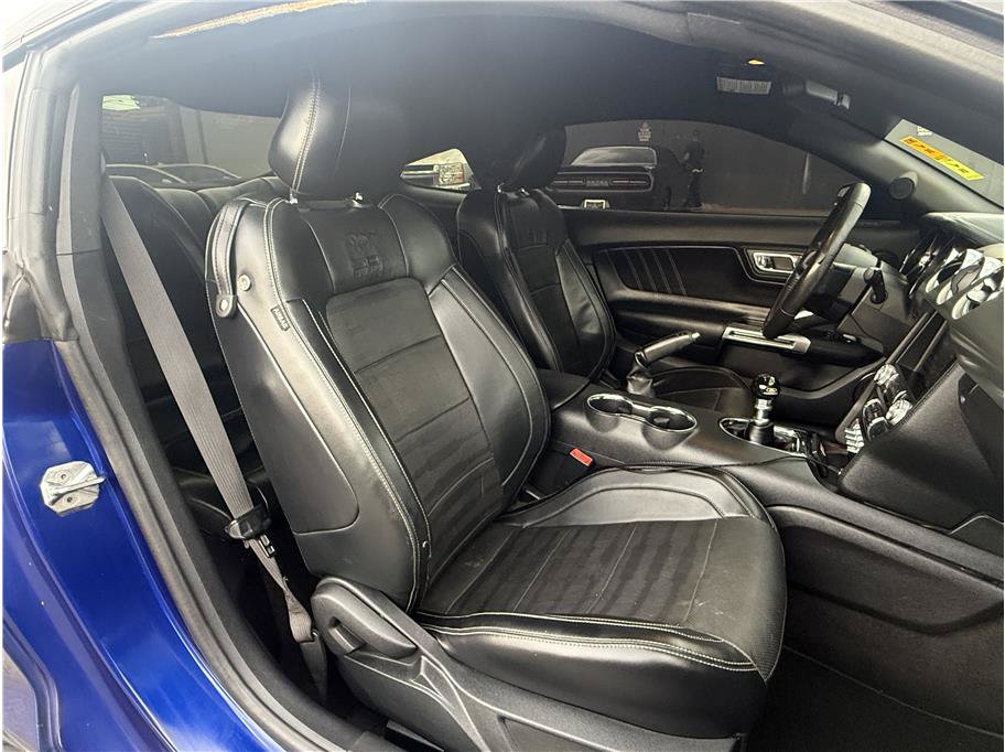 Used 2015 Ford Mustang GT Premium w/ Equipment Group 401A RWD image 20