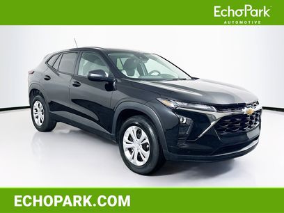 Used 2025 Chevrolet Trax LS