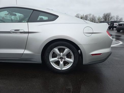 Used 2019 Ford Mustang Coupe image 12