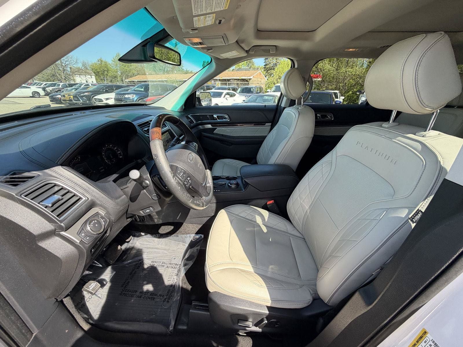 Used 2017 Ford Explorer Platinum AWD/4WD image 8