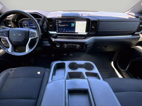 Used 2023 Chevrolet Silverado 1500 RST AWD/4WD image 15