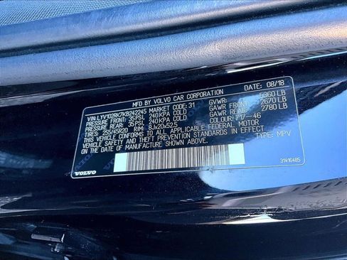 Used 2019 Volvo XC60 T5 Momentum w/ Multimedia Package image 30