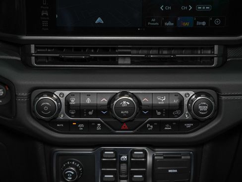 Used 2025 Jeep Wrangler Unlimited Rubicon 392 AWD/4WD image 50