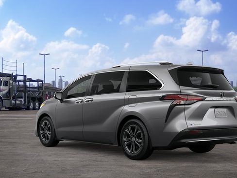 New 2026 Toyota Sienna Platinum AWD/4WD image 6