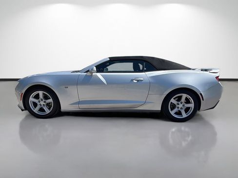 Used 2018 Chevrolet Camaro LT RWD image 6