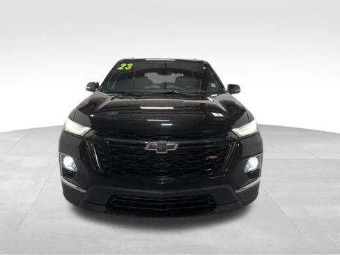 Used 2023 Chevrolet Traverse RS AWD/4WD image 3