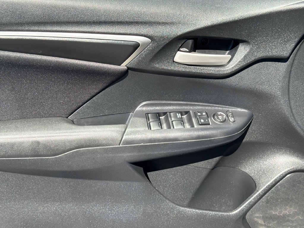 Used 2015 Honda Fit LX image 3