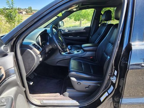 Used 2016 Jeep Grand Cherokee Limited 75th Anniversary AWD/4WD image 3