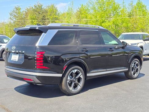 New 2026 Hyundai Palisade Limited FWD image 3