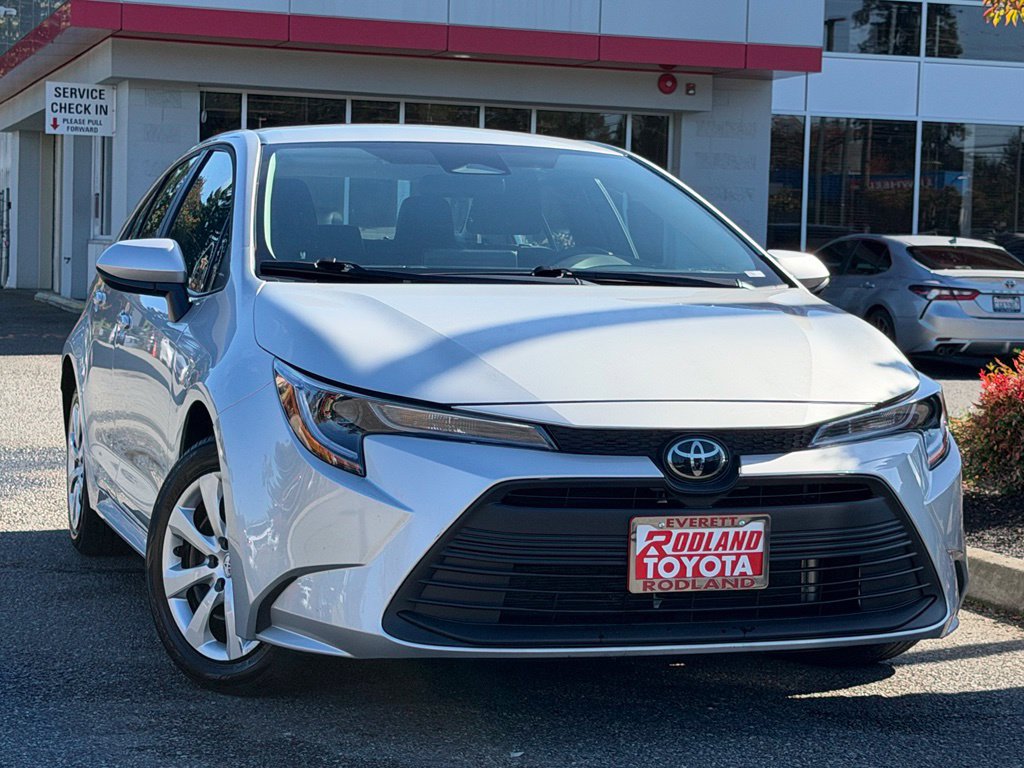 Certified 2026 Toyota Corolla LE FWD image 1