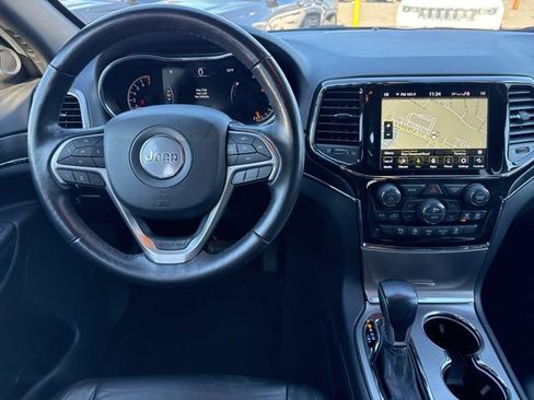 Certified 2022 Jeep Grand Cherokee Limited image 24