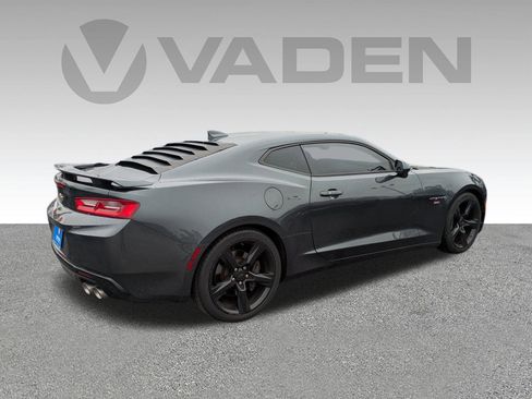 Used 2018 Chevrolet Camaro SS image 23