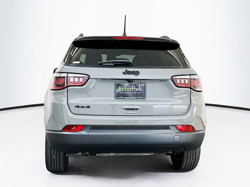 Used 2023 Jeep Compass Altitude image 7