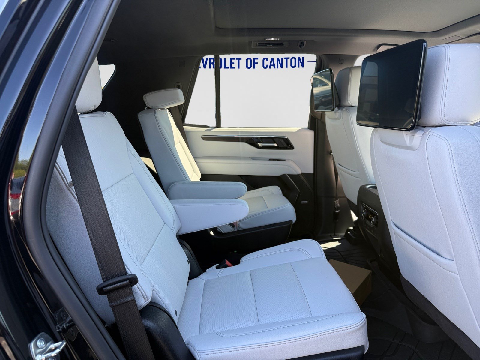 Used 2026 Chevrolet Tahoe Premier RWD image 15