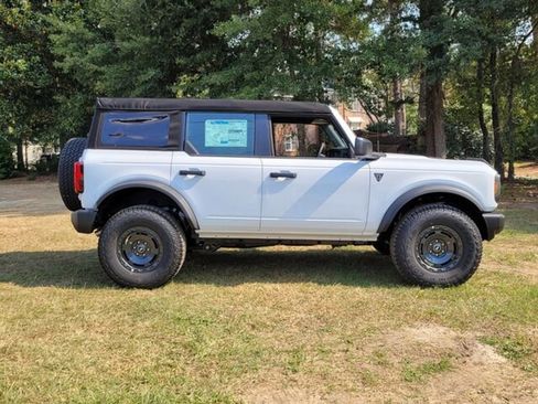 New 2025 Ford Bronco Base w/ Sasquatch Package image 12