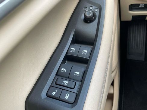 New 2025 Jeep Grand Cherokee Limited w/ Black Appearance Package image 32