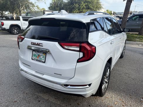 Used 2023 GMC Terrain Denali AWD/4WD image 7