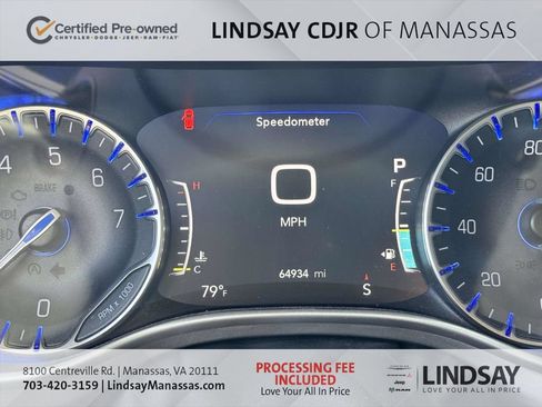 Used 2023 Chrysler Pacifica Touring-L FWD image 14