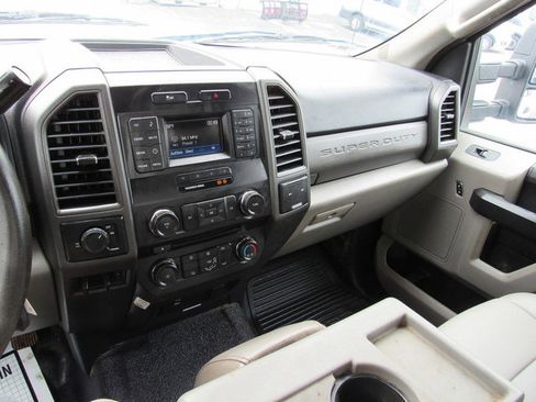 Used 2018 Ford F250 XL w/ Power Equipment Group RWD image 35