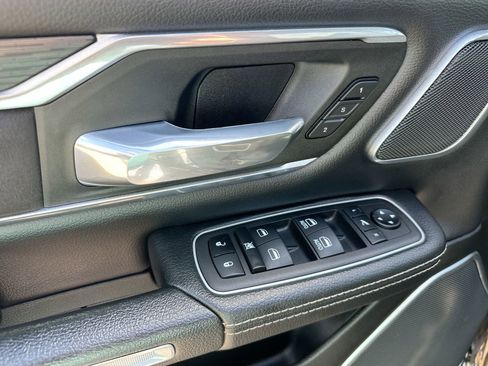 Used 2023 RAM 1500 Laramie AWD/4WD image 13