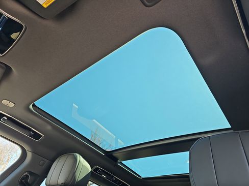 New 2025 Land Rover Range Rover Sport Dynamic SE image 31