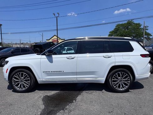 Used 2023 Jeep Grand Cherokee L Summit AWD/4WD image 4