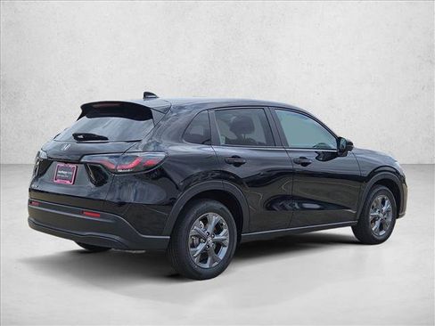 New 2026 Honda HR-V LX image 2