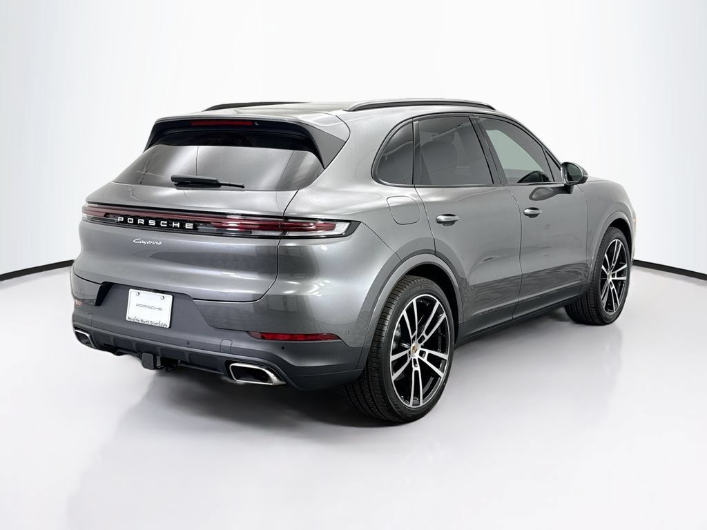 Used 2026 Porsche Cayenne AWD/4WD image 7