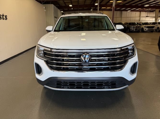 Used 2025 Volkswagen Atlas SE FWD image 8