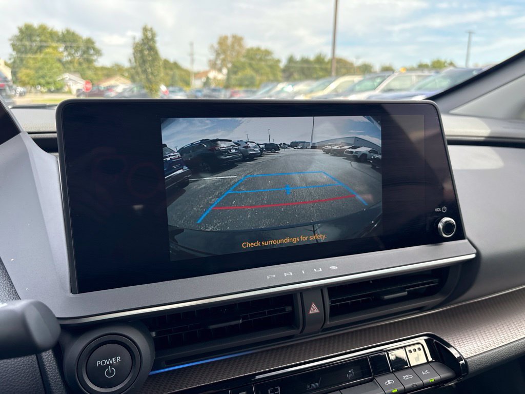 Used 2026 Toyota Prius XLE FWD image 25