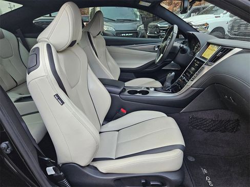 Used 2021 INFINITI Q60 3.0t Luxe w/ Essential Package image 17