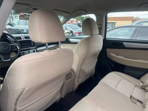 Used 2019 Subaru Outback 2.5i AWD/4WD image 34
