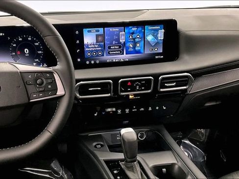 New 2026 Nissan Sentra SV FWD image 7