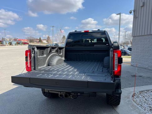 New 2025 Ford F250 Lariat w/ Lariat Ultimate Package image 22