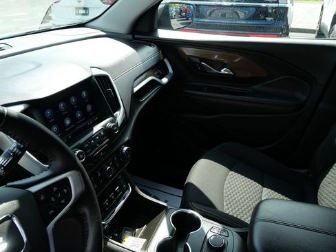 Used 2018 GMC Terrain SLE w/ Driver Convenience Package AWD/4WD image 13