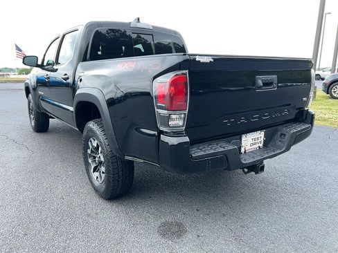 Used 2023 Toyota Tacoma TRD Off-Road w/ Technology Package AWD/4WD image 7