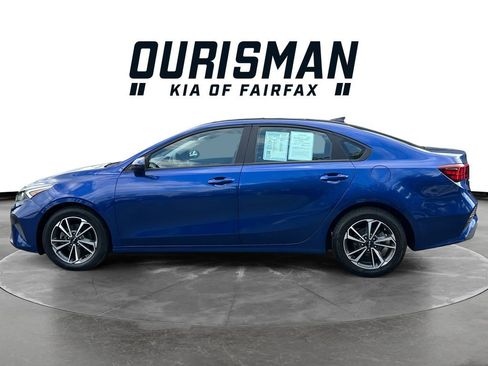 Certified 2023 Kia Forte LXS FWD image 3