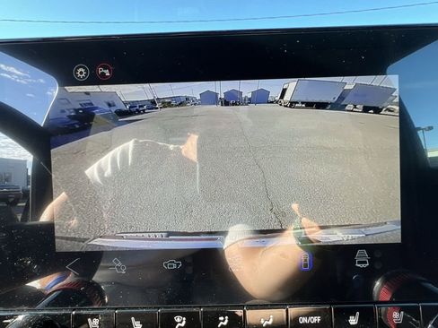 New 2025 GMC Canyon AT4 w/ AT4X Package image 15