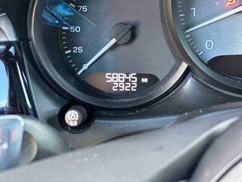 Certified 2022 Porsche Macan S image 29