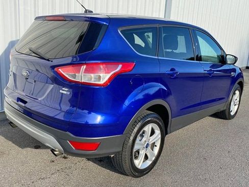 Used 2016 Ford Escape SE image 4
