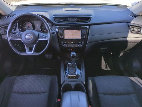 Used 2020 Nissan Rogue SV w/ Sun & Sound Touring Package image 34