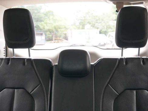 Used 2022 Chrysler Pacifica Limited FWD image 27