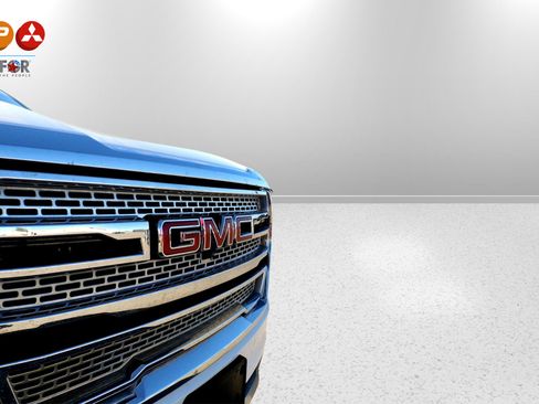 Used 2021 GMC Yukon SLT w/ SLT Premium Package image 36