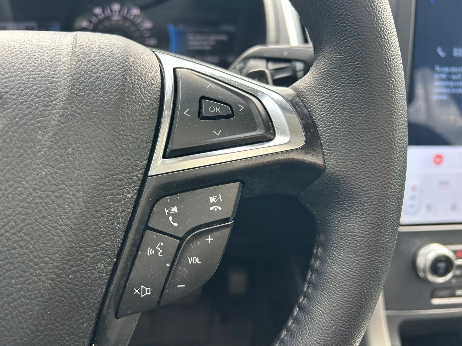Used 2024 Ford Edge SEL w/ Convenience Package AWD/4WD image 15