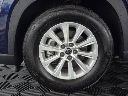 Used 2024 Toyota Grand Highlander XLE image 11