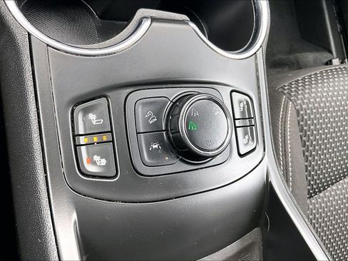 Used 2023 GMC Terrain SLE w/ Driver Convenience Package AWD/4WD image 33