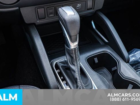 Certified 2025 Nissan Frontier SV image 42