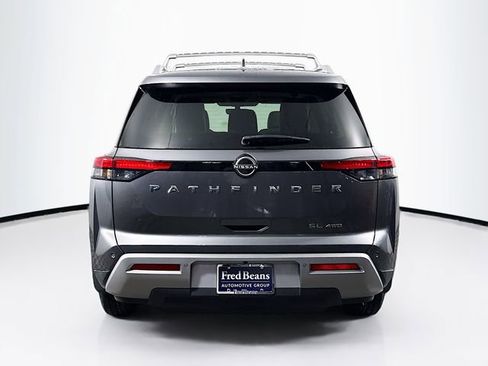 Certified 2023 Nissan Pathfinder SL image 7